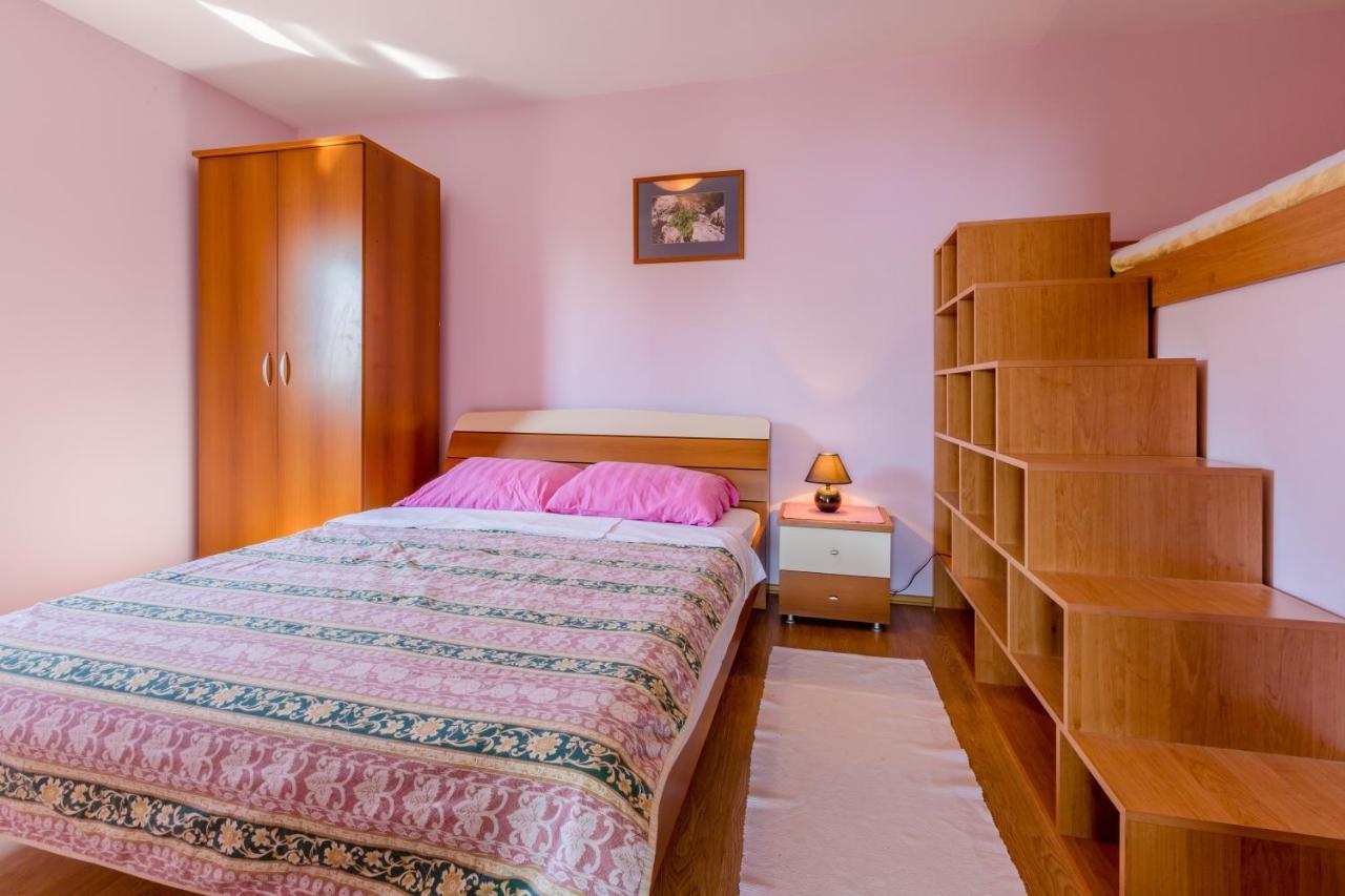Apartmani Rino Dramalj Exterior photo