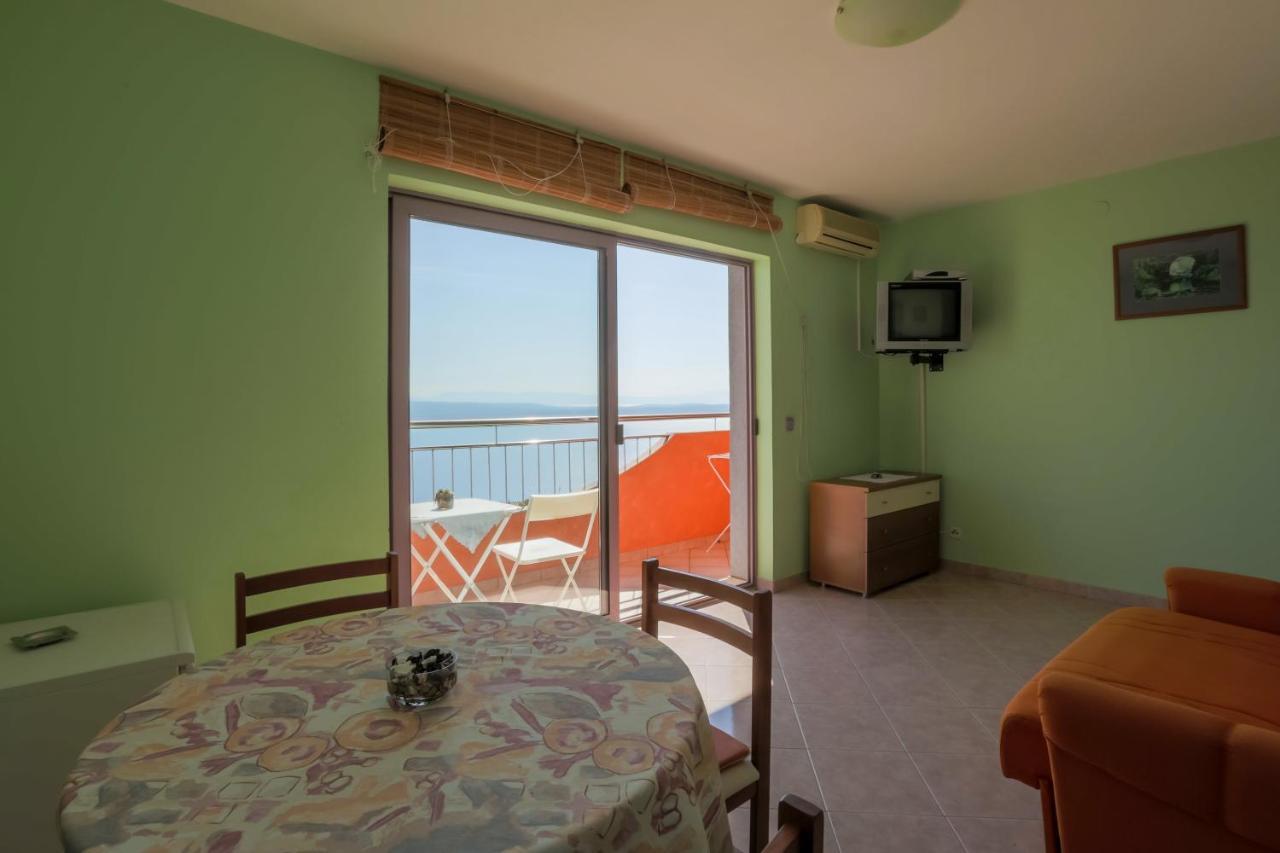 Apartmani Rino Dramalj Exterior photo
